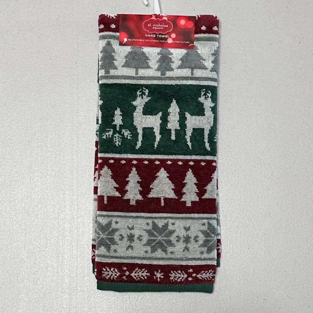 St. Nicholas Square Red and Green Hand Towels